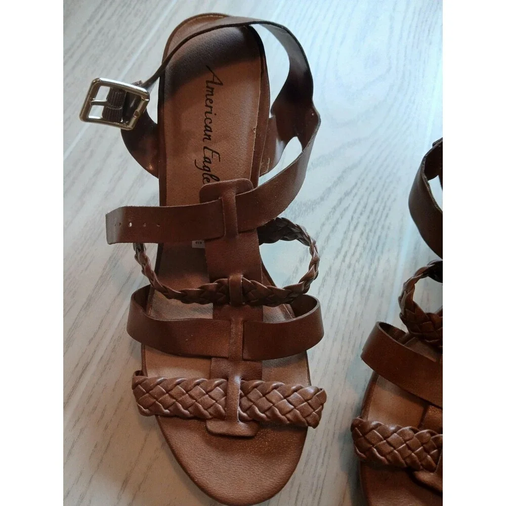 American Eagle Women’s Brown Strappy Open Toe Block Heel Sandals Buckle Size 9